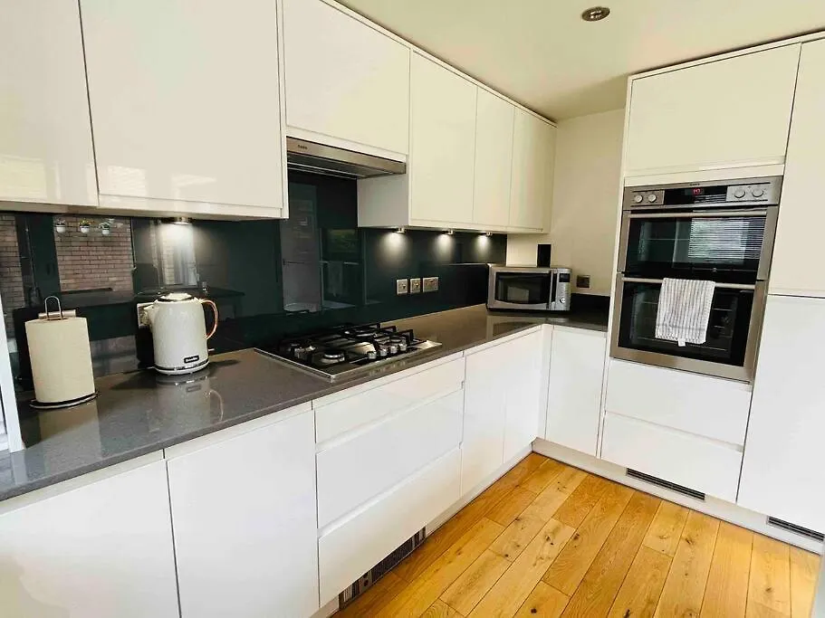 بيت للعطل Gorgeous Central 3 Bed House Free Parking & Garden إدنبرة