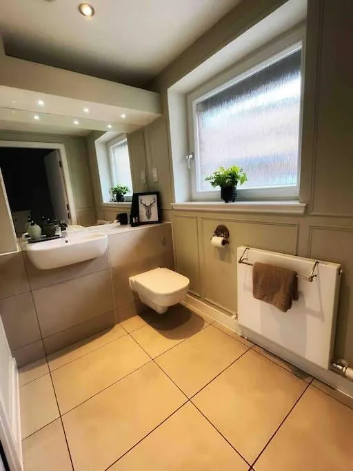 Gorgeous Central 3 Bed House Free Parking & Garden إدنبرة