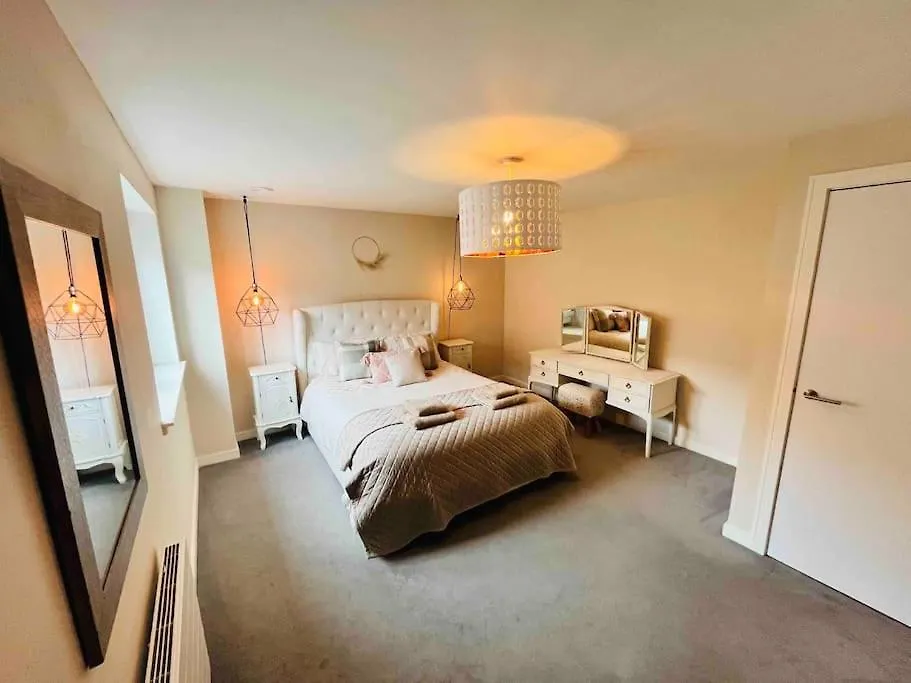 Gorgeous Central 3 Bed House Free Parking & Garden إدنبرة 0*,